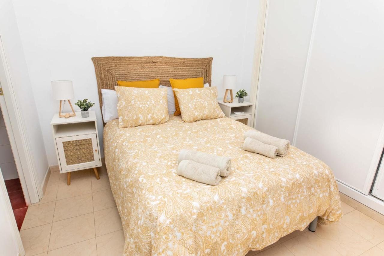 Apartamento Pedregalejo Playa Málaga Exteriör bild